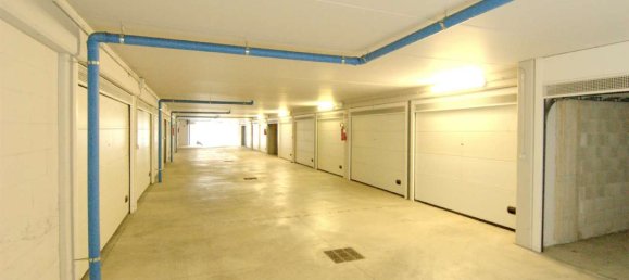 1-Zimmer Garage in Turin, Italy, Nr. 73387 3