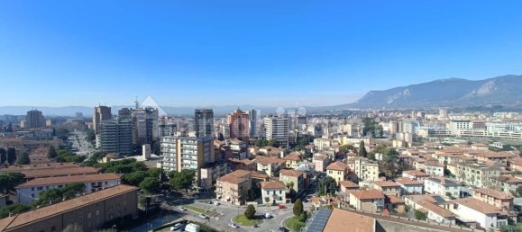 3 bedrooms Apartment in Terni, Italy No. 115043 6