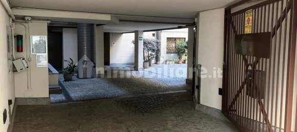 Гараж 10м² в Турин, Италия № 154469 4