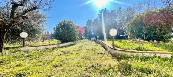 6 rooms House in Trevi, Italy No. 146052 4