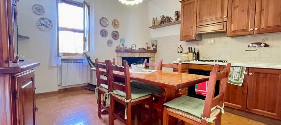 6 rooms House in Trevi, Italy No. 146052 9