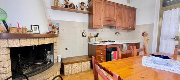 6 rooms House in Trevi, Italy No. 146052 10