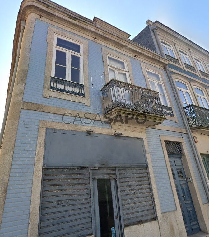 535m² Building in Porto, Portugal No. 190437