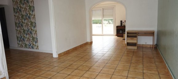 Casa de 3 dormitorios en Saint-Laurent-sur-Sevre, France No. 363186 4