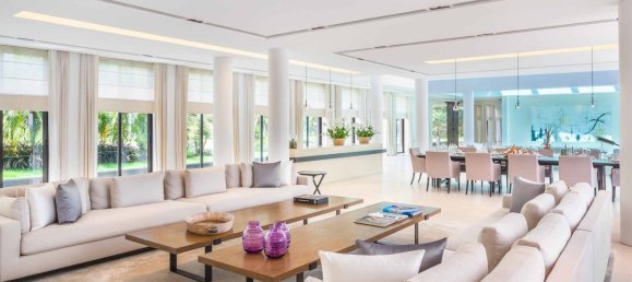 7 bedrooms Villa in Phuket, Thailand No. 5900 2