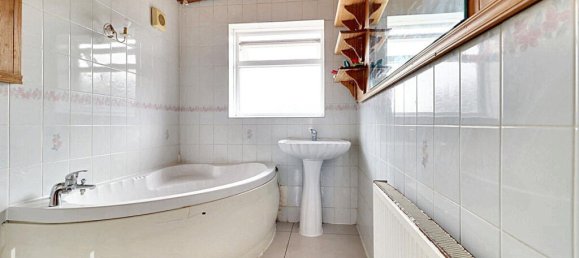 3 bedrooms House in Hayes, United Kingdom No. 5027 22