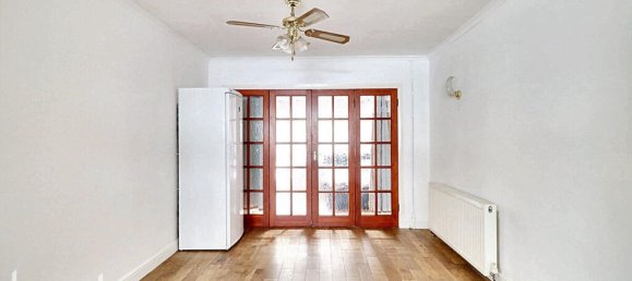 3 bedrooms House in Hayes, United Kingdom No. 5027 16