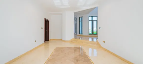 6 bedrooms Villa in Palm Jumeirah, UAE No. 105993 5