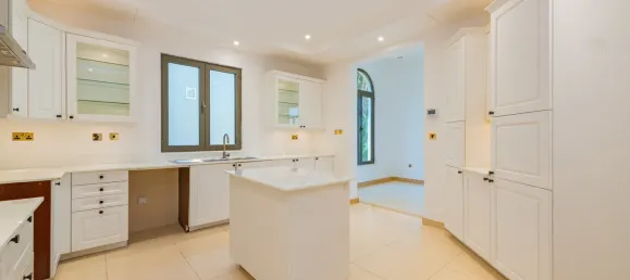 6 bedrooms Villa in Palm Jumeirah, UAE No. 105993 9