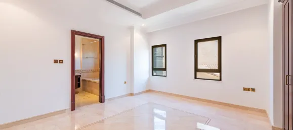 6 bedrooms Villa in Palm Jumeirah, UAE No. 105993 15