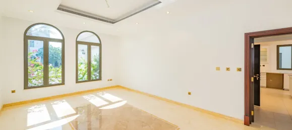 6 bedrooms Villa in Palm Jumeirah, UAE No. 105993 4
