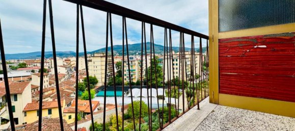 2 Schlafzimmer Wohnung in Florence, Italy, Nr. 296529 15