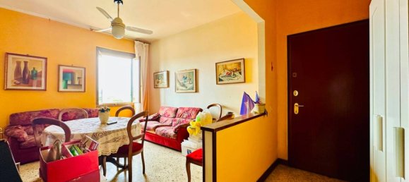 2 Schlafzimmer Wohnung in Florence, Italy, Nr. 296529 3