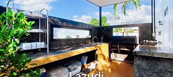 5 bedrooms Villa in Pattaya, Thailand No. 13952 6