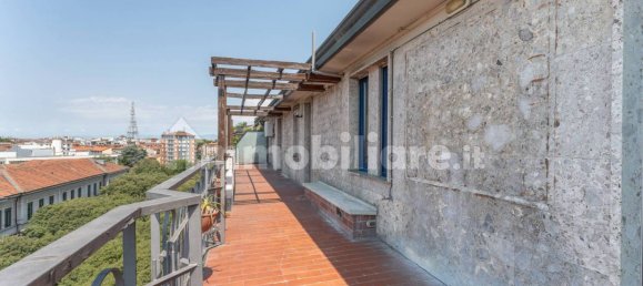 Penthouse T4 em Milan, Italy N.º 312990 4