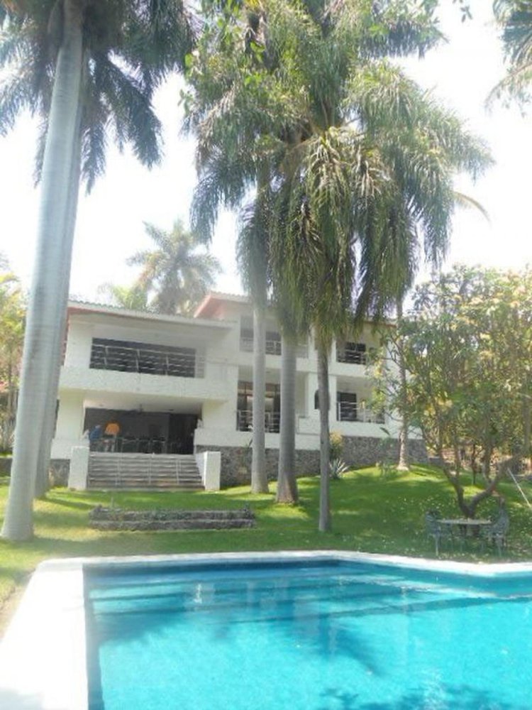 4 bedrooms House in Morelos, Mexico No. 178434