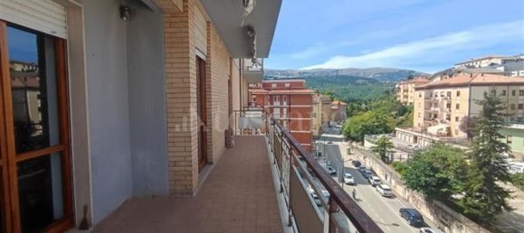 Apartamento de 7 dormitorios en L'Aquila, Italy No. 334407 7