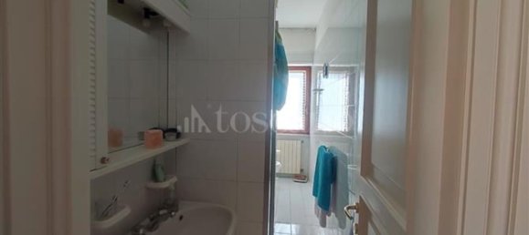Apartamento de 7 dormitorios en L'Aquila, Italy No. 334407 32