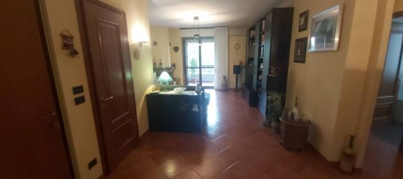 2 bedrooms Apartment in Turin, Italy No. 24380 8