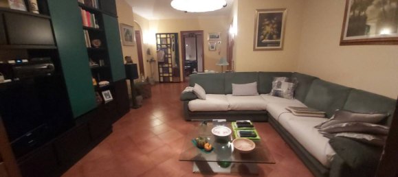 2 bedrooms Apartment in Turin, Italy No. 24380 5