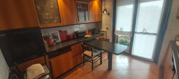 2 bedrooms Apartment in Turin, Italy No. 24380 16