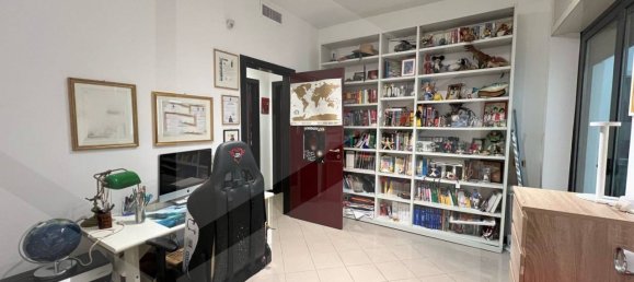 3غرفة شقة في Bari, Italy رقم 18667 16