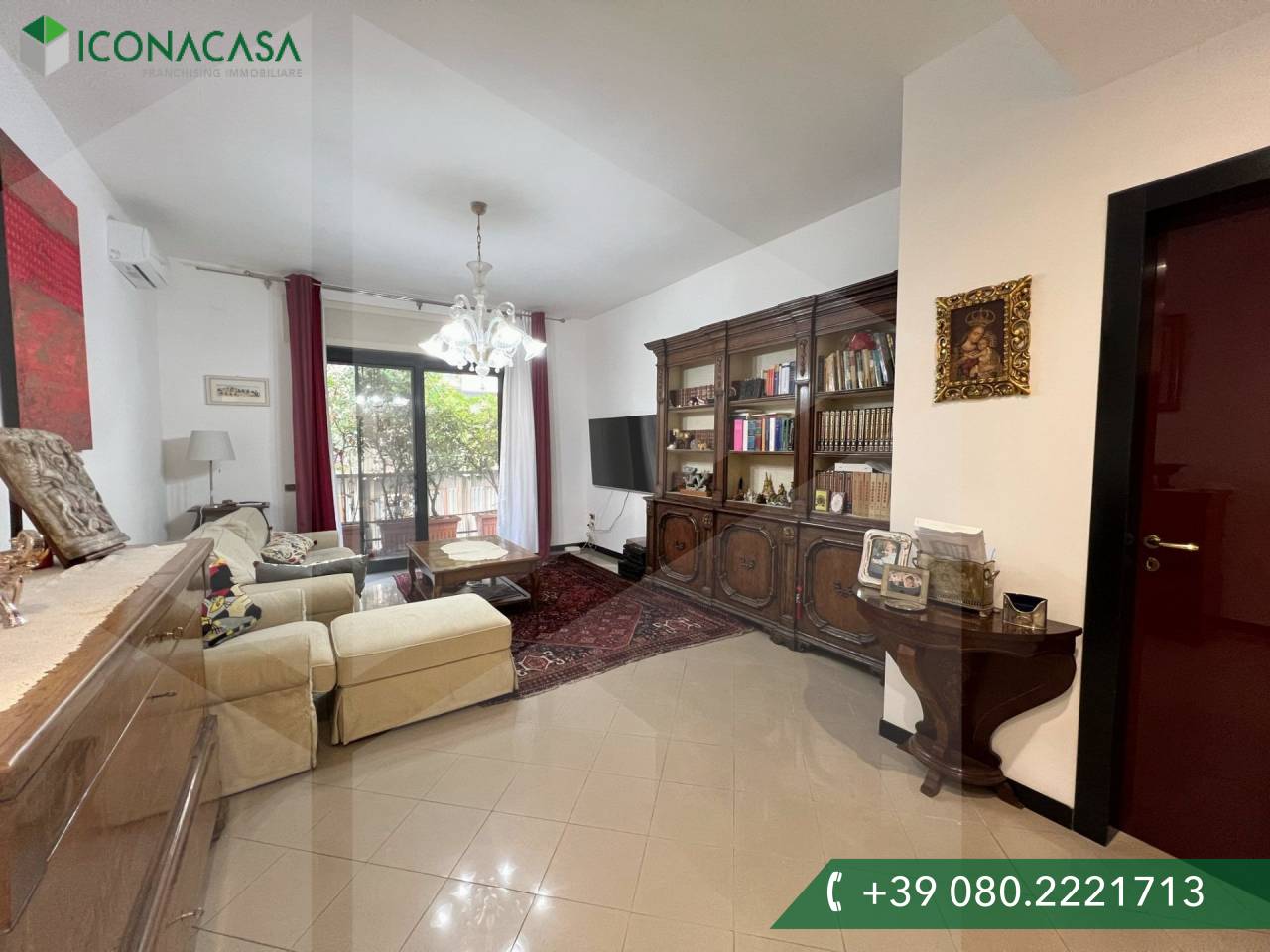 3غرفة شقة في Bari, Italy رقم 18667