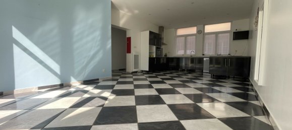 Casa de 5 dormitorios en Saint-Quentin, France No. 44119 9