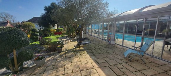 Замки и поместья с 4 спальнями в Монтсюр, Франция № 360565 7