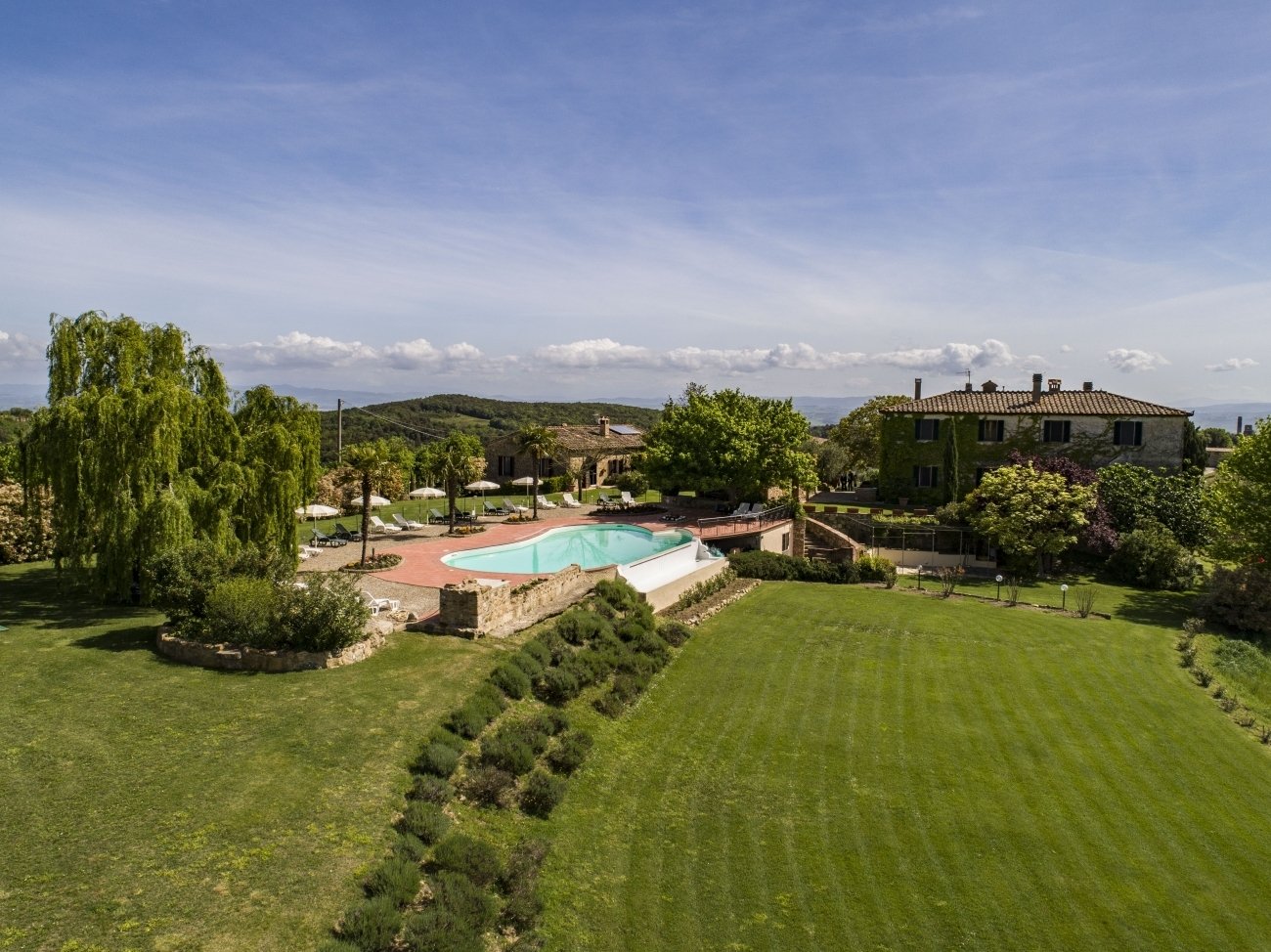 20 bedrooms Castles in Siena, Italy No. 211958