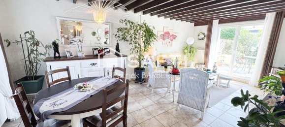 3 Schlafzimmer Haus in Menucourt, France, Nr. 284702 2