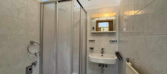 2-salle Appartement à Deutsch-Wagram, Austria No. 211866 6