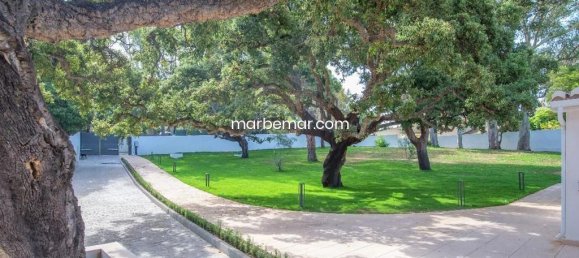 6 bedrooms Villa in Marbella, Spain No. 74734 9