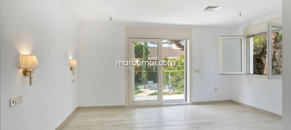 6 bedrooms Villa in Marbella, Spain No. 74734 13