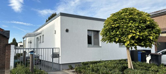 5 bedrooms Bungalow in Rhein-Erft, Germany No. 125063 3