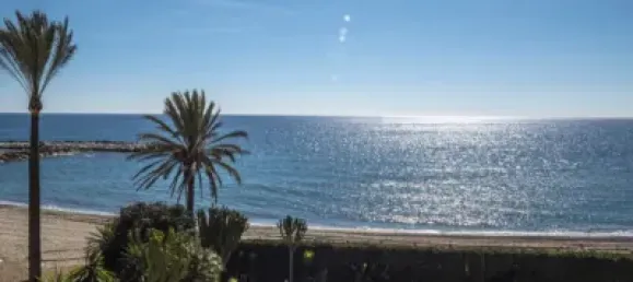 Apartamento de 2 dormitorios en Marbella, Spain No. 97841 19