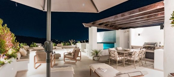 Dúplex de 4 dormitorios en La Quinta, Spain No. 86560 30