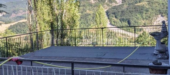 4 bedrooms Apartment in Pavullo nel Frignano, Italy No. 63452 21