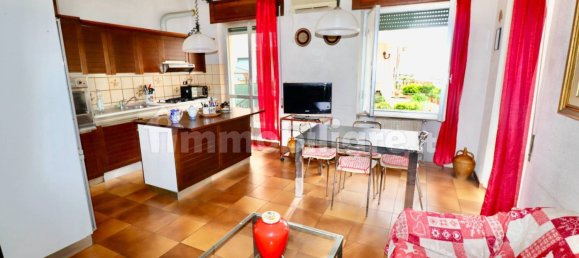 2 bedrooms Apartment in Genoa, Italy No. 372862 4