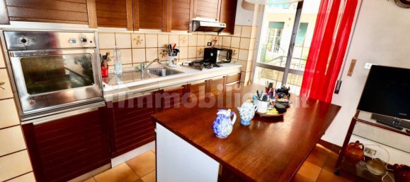 2 bedrooms Apartment in Genoa, Italy No. 372862 5