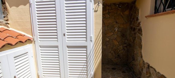 Дом с 3 комнатами в Гольфо Аранчи, Италия № 233858 5