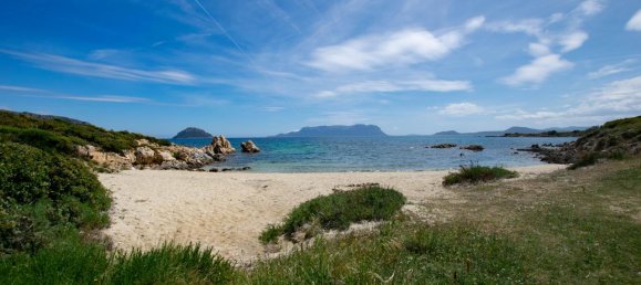 Дом с 3 комнатами в Гольфо Аранчи, Италия № 233858 20