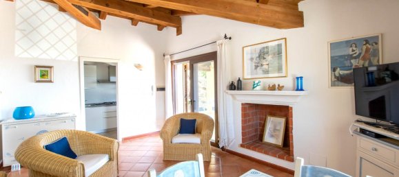 Дом с 3 комнатами в Гольфо Аранчи, Италия № 233858 25