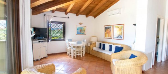 Дом с 3 комнатами в Гольфо Аранчи, Италия № 233858 23