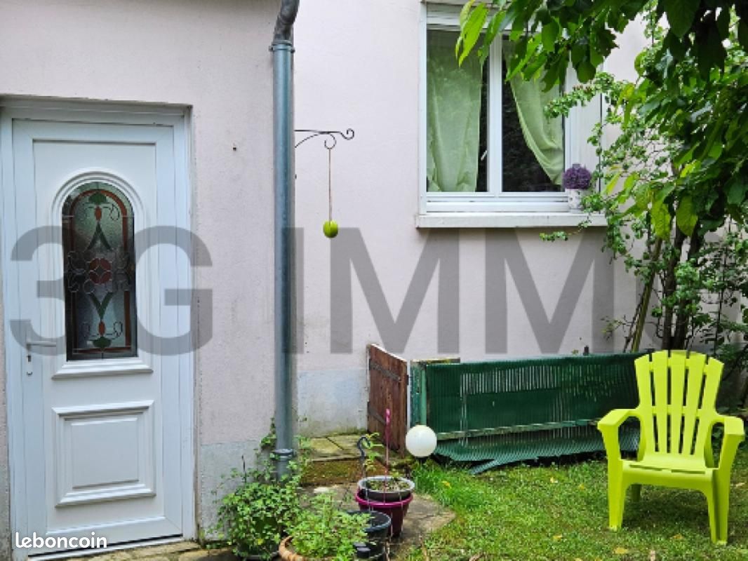 3 غرف نوم منزل في La Ferte-sous-Jouarre, France رقم 208409