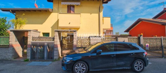 4 rooms Villa in Romentino, Italy No. 14616 29
