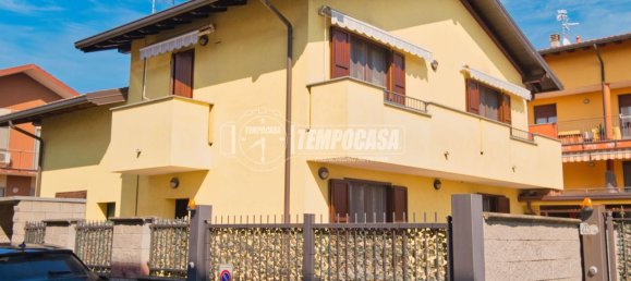 4 rooms Villa in Romentino, Italy No. 14616 31