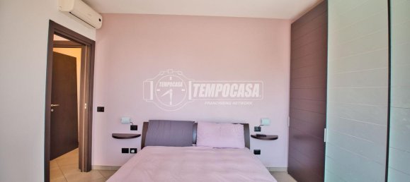 4 rooms Villa in Romentino, Italy No. 14616 14