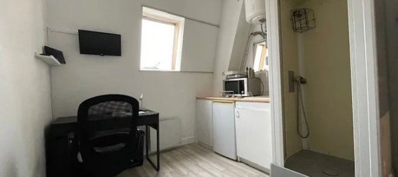 Studio in Paris, France, Nr. 329833 3