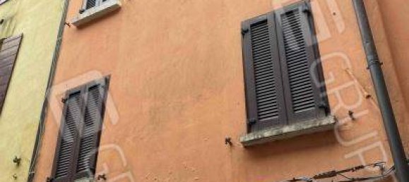 3 bedrooms Apartment in Ferrara, Italy No. 25082 13